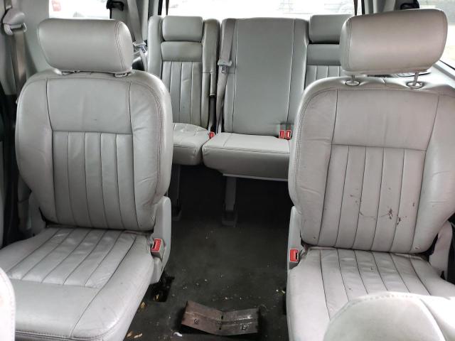5LMFU27535LJ08008 - 2005 LINCOLN NAVIGATOR შავი ფოტო 10