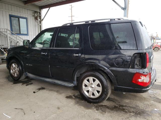 5LMFU27535LJ08008 - 2005 LINCOLN NAVIGATOR შავი ფოტო 2