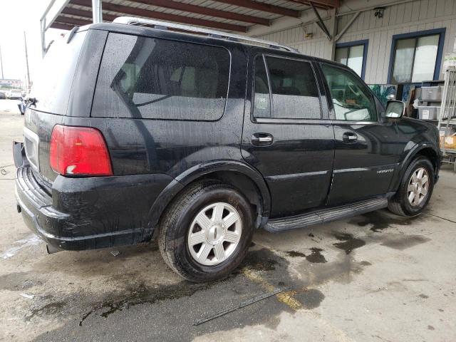 5LMFU27535LJ08008 - 2005 LINCOLN NAVIGATOR შავი ფოტო 3