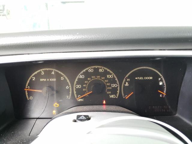 5LMFU27535LJ08008 - 2005 LINCOLN NAVIGATOR შავი ფოტო 9