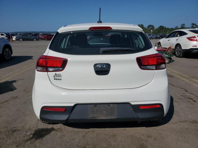 3KPA25AB9JE089801 - 2018 KIA RIO LX WHITE photo 6