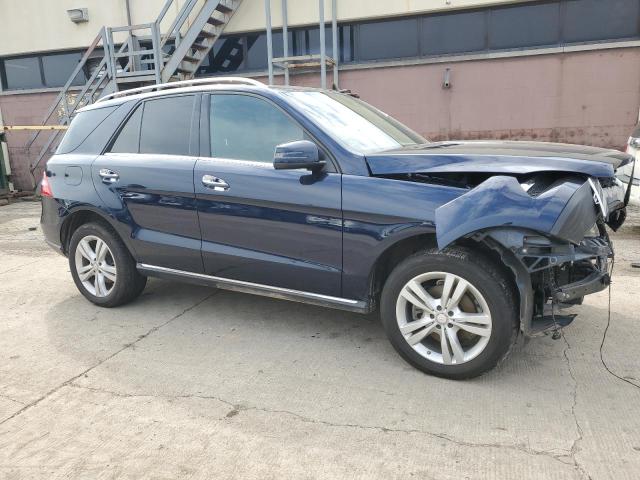 4JGDA5HB2DA249686 - 2013 MERCEDES-BENZ ML 350 4MATIC BLUE photo 4