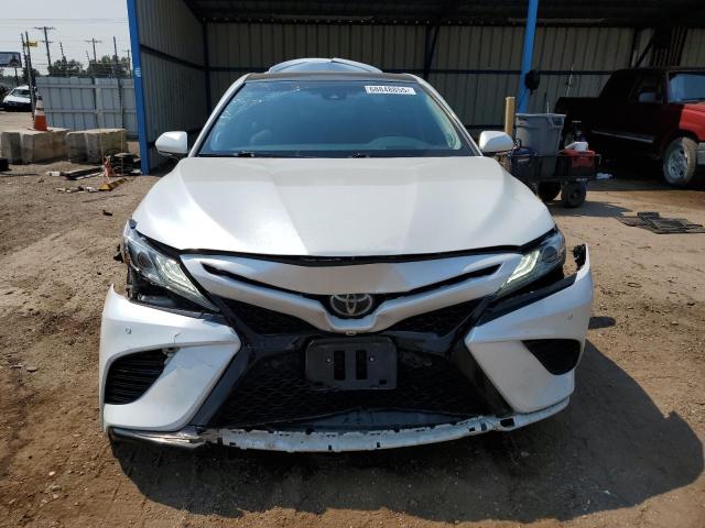 4T1BZ1HK9JU003110 - 2018 TOYOTA CAMRY XSE 白色 照片 5