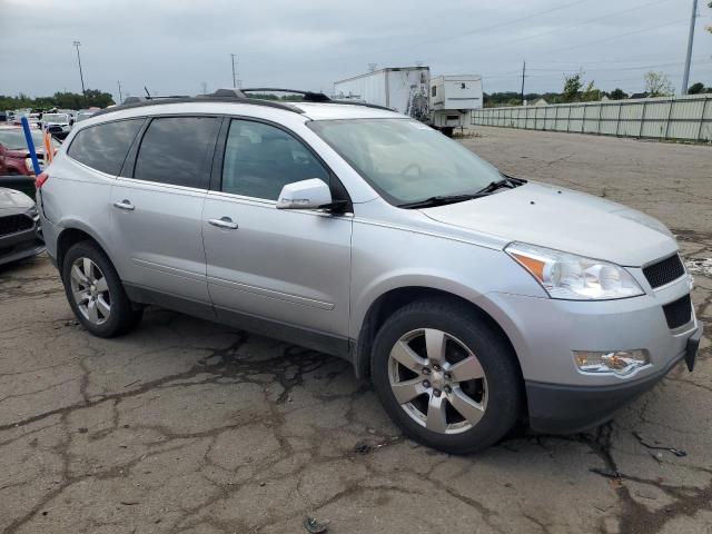 1GNKRGEDXCJ423998 - 2012 CHEVROLET TRAVERSE LT SILVER photo 4