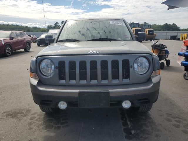 1J4NF1GB2BD229870 - 2011 JEEP PATRIOT SPORT GRAY photo 5