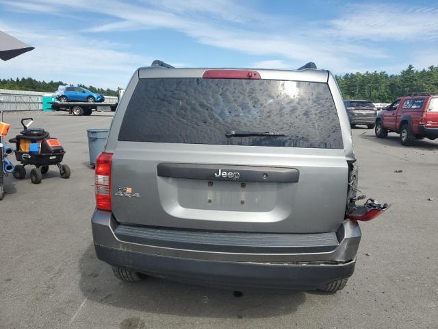 1J4NF1GB2BD229870 - 2011 JEEP PATRIOT SPORT GRAY photo 6