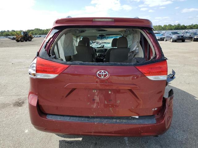 5TDKK3DC8CS262455 - 2012 TOYOTA SIENNA LE RED photo 6