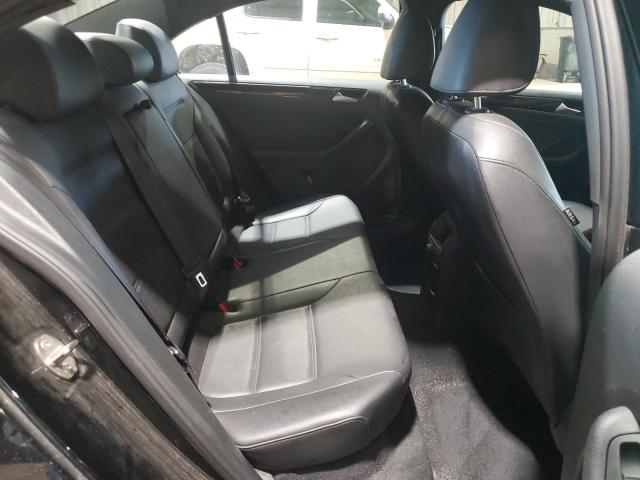 3VWD17AJ0JM205022 - 2018 VOLKSWAGEN JETTA SPORT შავი ფოტო 10