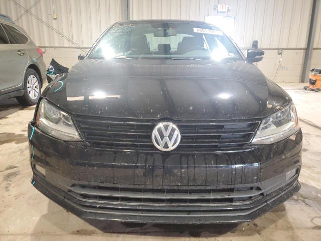 3VWD17AJ0JM205022 - 2018 VOLKSWAGEN JETTA SPORT შავი ფოტო 5