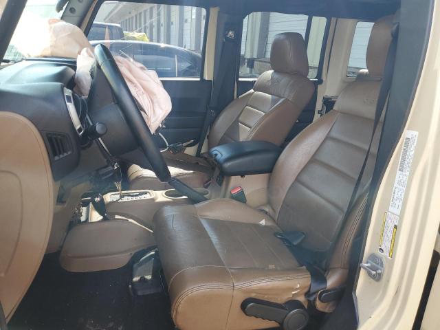 1J4BA5H19BL572017 - 2011 JEEP WRANGLER U SAHARA Braun Foto 7