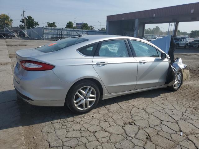 3FA6P0H76GR284404 - 2016 FORD FUSION SE SILVER photo 3