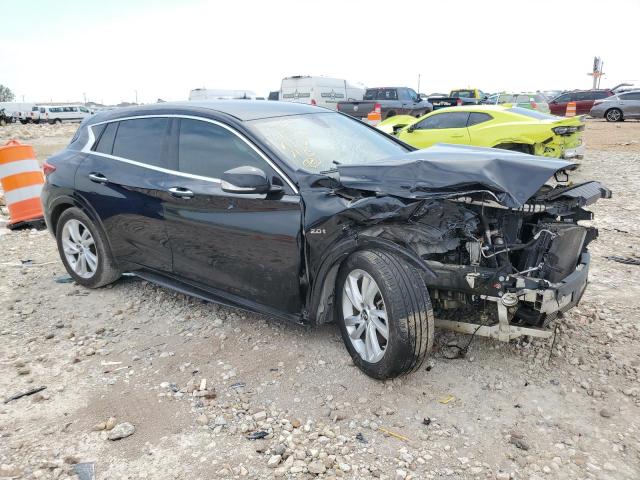 SJKCH5CPXJA057536 - 2018 INFINITI QX30 BASE BLACK photo 4