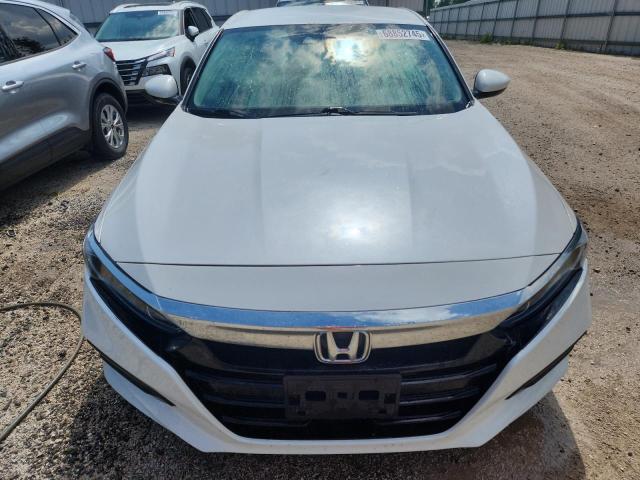 1HGCV1F10KA128466 - 2019 HONDA ACCORD LX WHITE photo 5