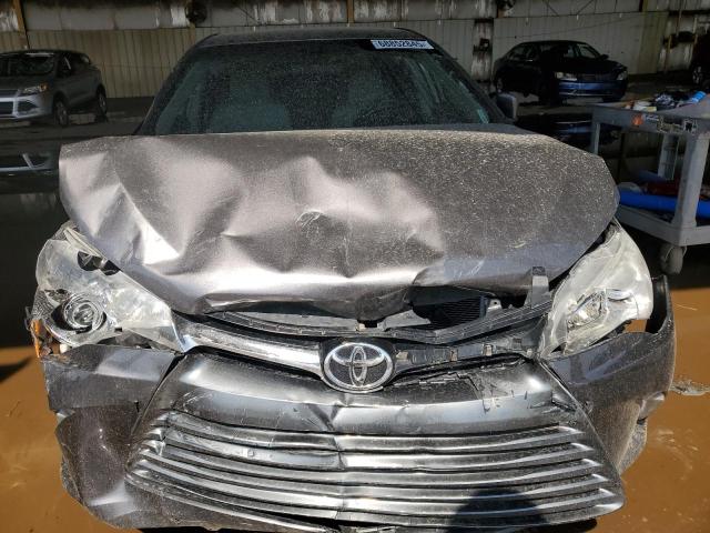 4T1BF1FK1HU368404 - 2017 TOYOTA CAMRY LE Boz foto 5