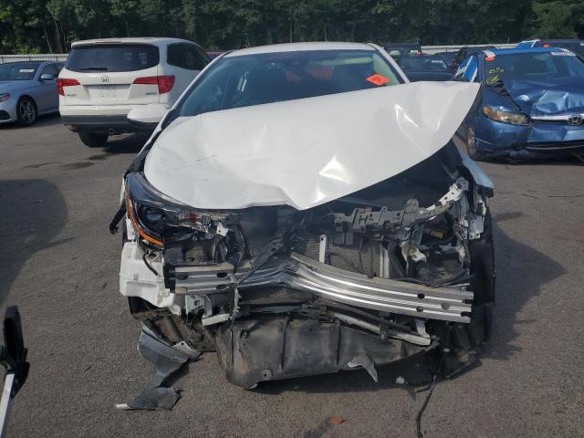 5YFEPRAE6LP007450 - 2020 TOYOTA COROLLA LE Weiß Foto 5