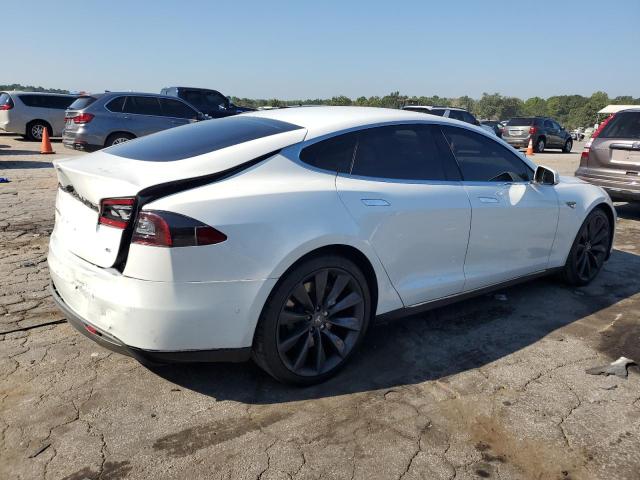 5YJSA1H15FFP67765 - 2015 TESLA MODEL S 85 WHITE photo 3