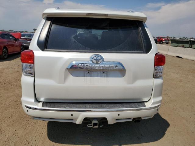 JTEZU5JR8A5012256 - 2010 TOYOTA 4RUNNER SR5 WHITE photo 6