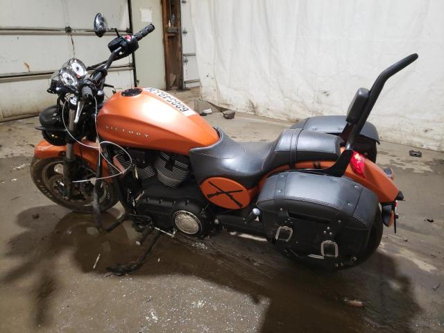 5VPMB36N5D3012781 - 2013 VICTORY MOTORCYCLES JUDGE Қызғылт сары фото 3