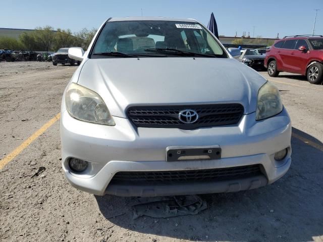2T1KR30E25C475304 - 2005 TOYOTA COROLLA MATRIX XR SILVER photo 5