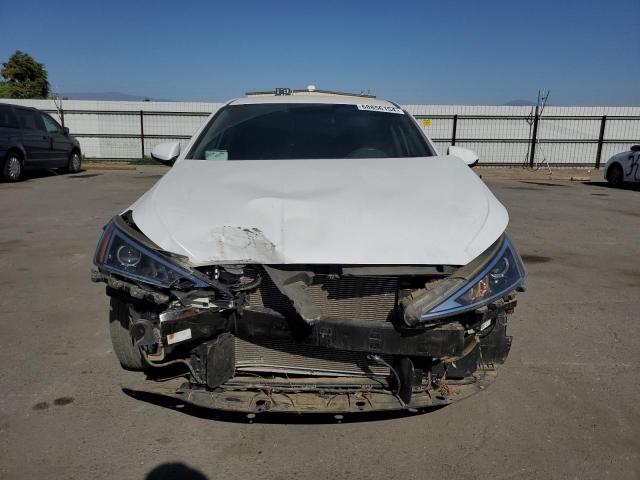 5NPD74LFXKH453150 - 2019 HYUNDAI ELANTRA SE WHITE photo 5