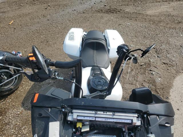 1HD1KH715RB636974 - 2024 HARLEY-DAVIDSON FLTRX 白色 照片 5