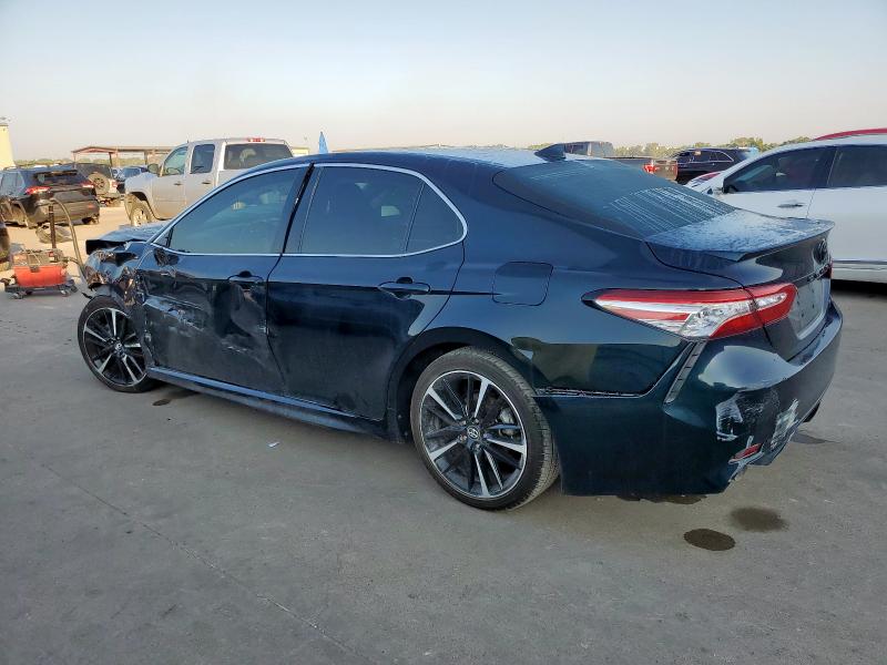 4T1K61AKXLU924211 - 2020 TOYOTA CAMRY XSE BLACK photo 2