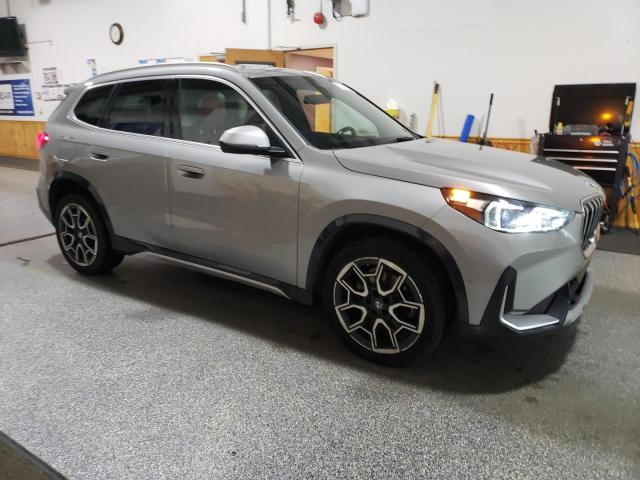 WBX73EF00P5X58057 - 2023 BMW X1 XDRIVE28I SILVER photo 4