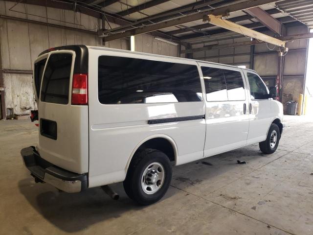 1GAZGPFFXH1125741 - 2017 CHEVROLET EXPRESS G3 LT WHITE photo 3