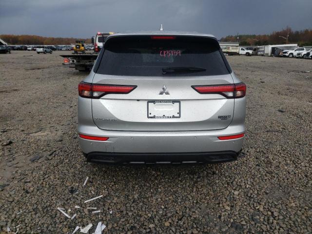 JA4J3TA8XNZ033599 - 2022 MITSUBISHI OUTLANDER ES SILVER photo 6