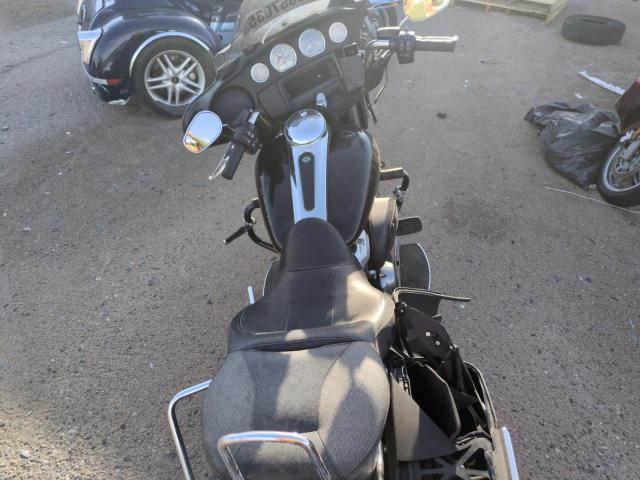 1HD1FVC26KB673278 - 2019 HARLEY-DAVIDSON FLHT Qara foto 6