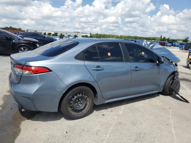 5YFEPMAE9MP180156 - 2021 TOYOTA COROLLA LE GRAY photo 3