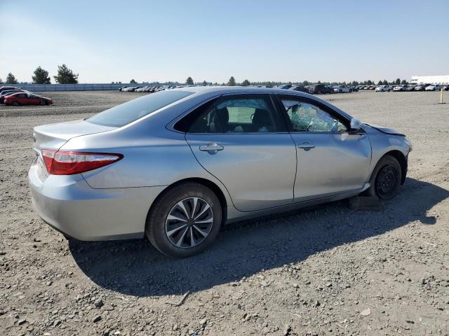 4T1BF1FK9HU401620 - 2017 TOYOTA CAMRY LE SILVER photo 3