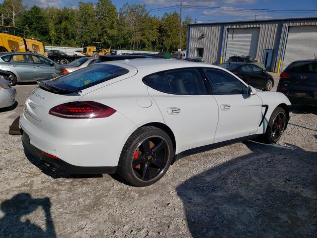 WP0AF2A76GL082187 - 2016 PORSCHE PANAMERA GTS WHITE photo 3