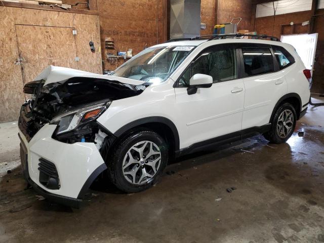 2022 SUBARU FORESTER PREMIUM, 