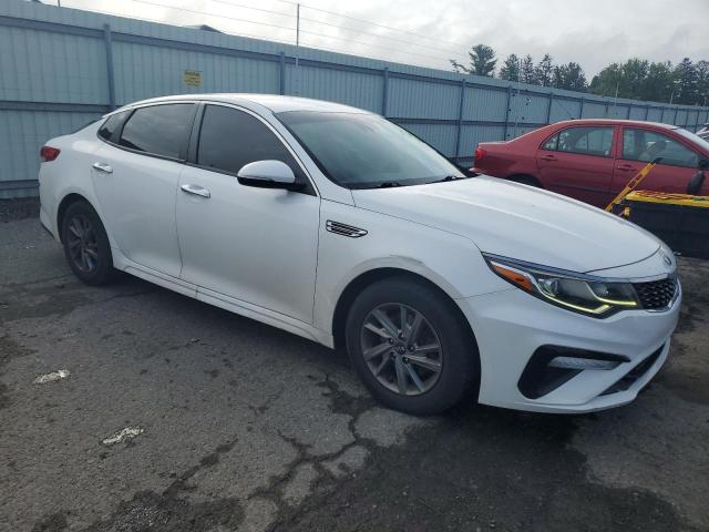5XXGT4L34KG311371 - 2019 KIA OPTIMA LX WHITE photo 4