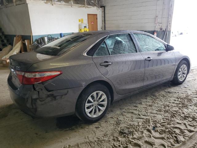 4T4BF1FK6FR457145 - 2015 TOYOTA CAMRY LE GRAY photo 3