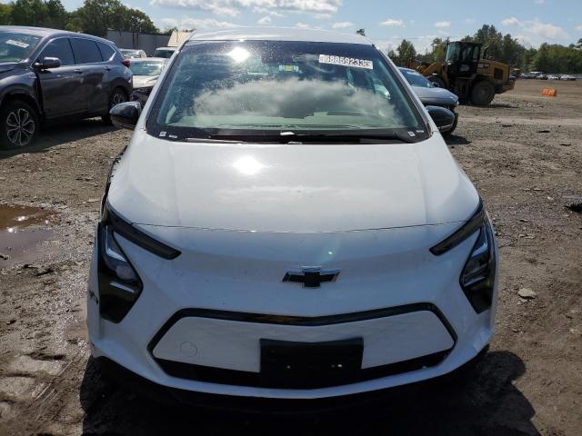 1G1FW6S03P4174360 - 2023 CHEVROLET BOLT EV 1LT WHITE photo 5