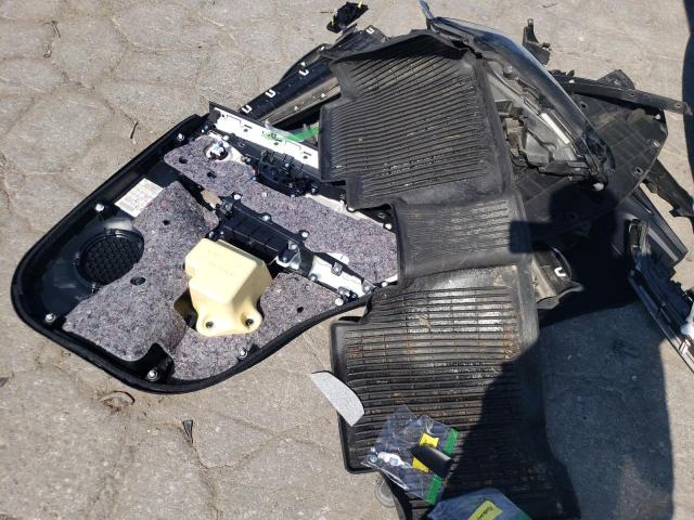 JTJBARBZ3J2170894 - 2018 LEXUS NX 300 BASE თეთრი ფოტო 12