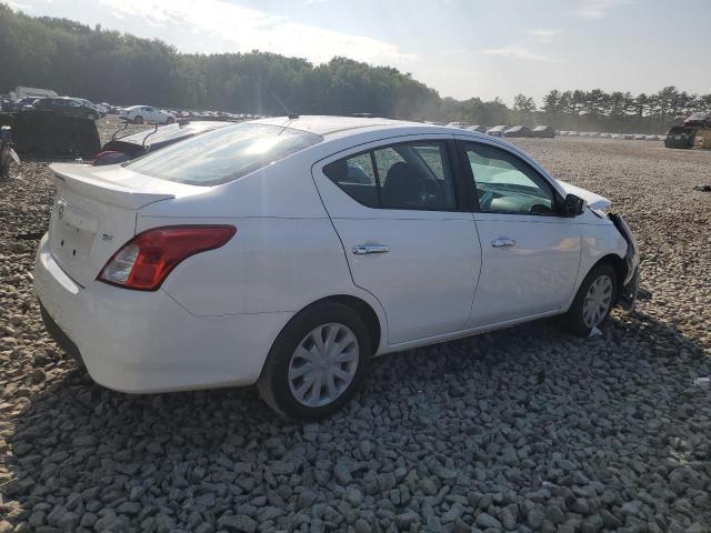 3N1CN7AP1JL884735 - 2018 NISSAN VERSA S WHITE photo 3