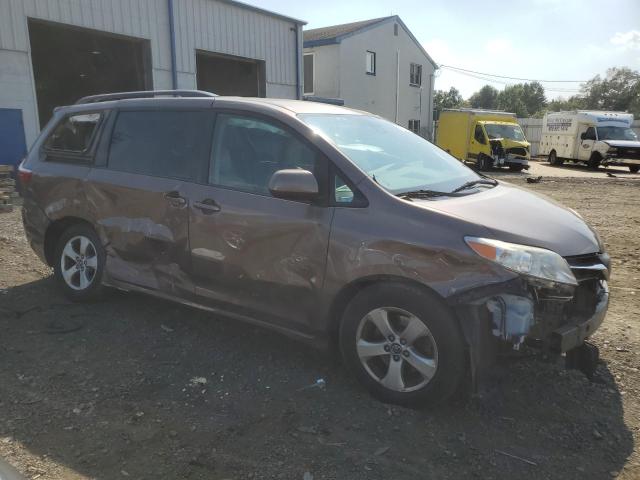 5TDKZ3DC9JS916016 - 2018 TOYOTA SIENNA LE TAN photo 4