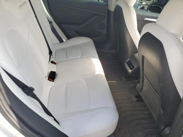 5YJ3E1EB1NF272211 - 2022 TESLA MODEL 3 白色 照片 10