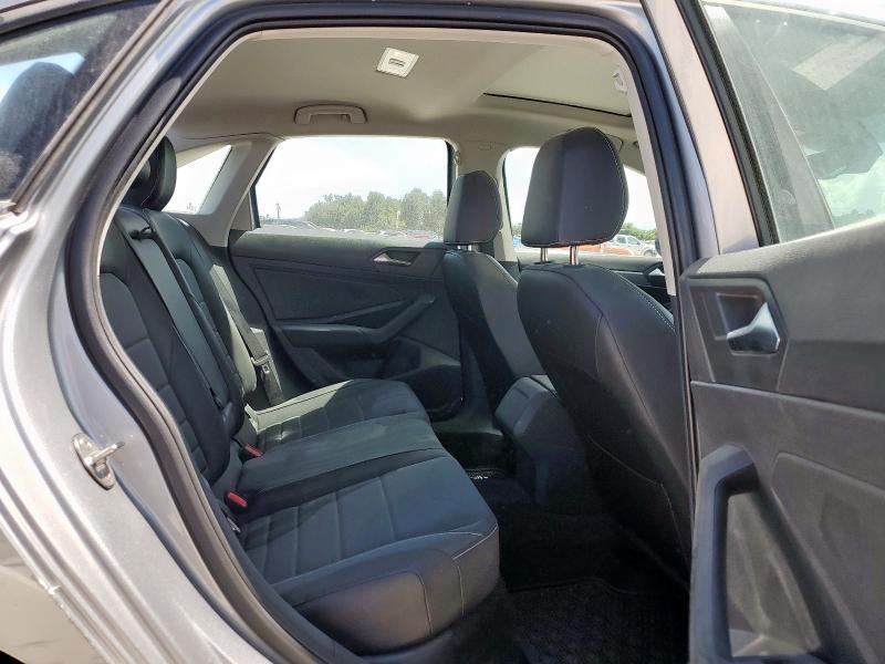 3VW7M7BU9PM021087 - 2023 VOLKSWAGEN JETTA SE SILVER photo 10