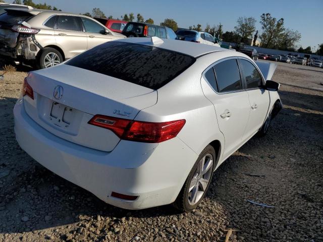 19VDE1F72DE005834 - 2013 ACURA ILX 20 TECH WHITE photo 3