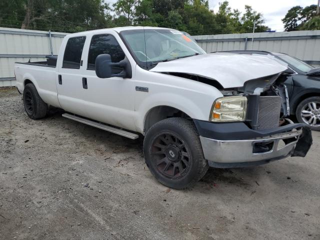 1FTSW20527EA23209 - 2007 FORD F250 SUPER DUTY WHITE photo 4