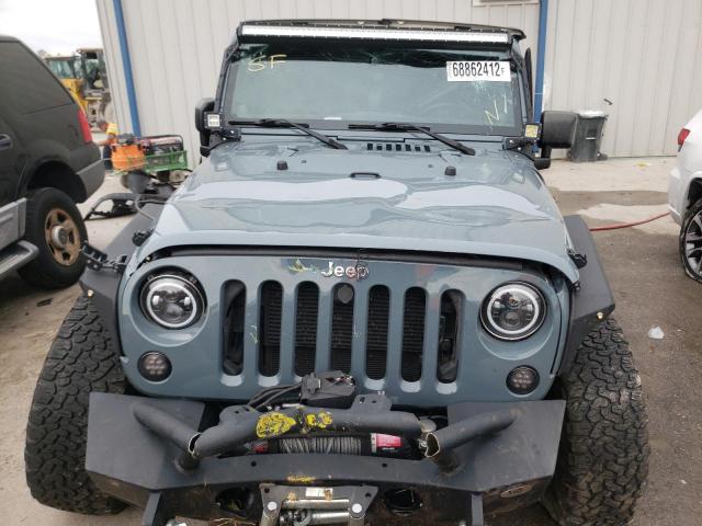 1C4BJWFG2EL156107 - 2014 JEEP WRANGLER RUBICON GRAY photo 5