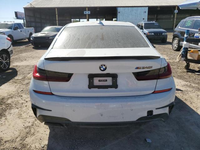 3MW5U7J07N8C30243 - 2022 BMW M340I WHITE photo 6