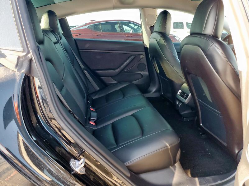5YJ3E1EA4MF991118 - 2021 TESLA MODEL 3 Schwarz Foto 10
