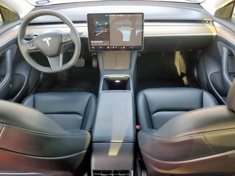 5YJ3E1EA4MF991118 - 2021 TESLA MODEL 3 Schwarz Foto 8