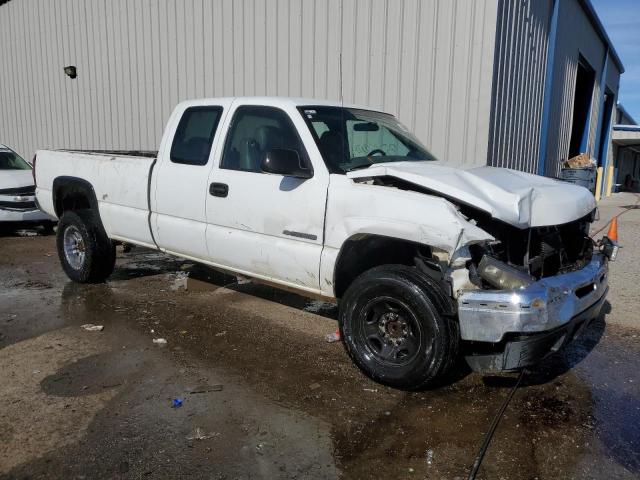 1GCHC29U16E210081 - 2006 CHEVROLET 1500 C2500 HEAVY DUTY WHITE photo 4