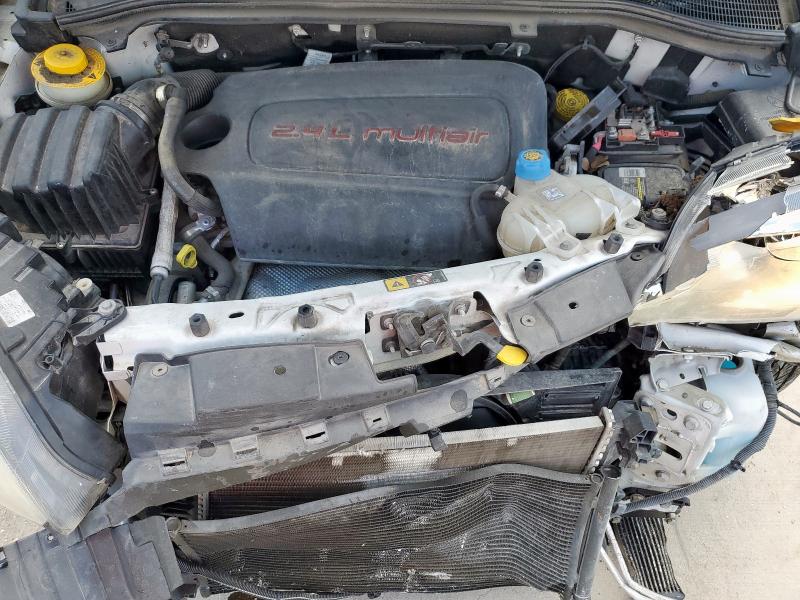 ZFBERFABXH6D83099 - 2017 RAM PROMASTER WHITE photo 12